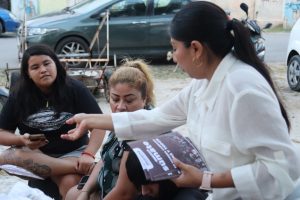 Militancia de Morena Yucatán realiza brigadeo en Progreso como parte de la campaña “Súmate a Morena Somos Millones”, llevando el mensaje de la Cuarta Transformación casa por casa.