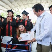 ¡Histórico apoyo! Beca Juventudes Renacimiento llega a miles de estudiantes