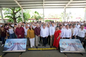 Estudiantes del Cobay Chenkú reciben insumos y materiales que mejorarán sus condiciones de aprendizaje, como parte del programa “Cobay de 10”.