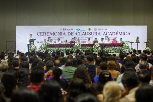 El Gobernador Joaquín Díaz Mena celebró junto a 1500 graduados del Conalep Yucatán, reafirmando su compromiso con la educación de calidad en el estado.