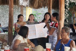 Representantes de Morena Yucatán durante el evento formativo, impulsando el liderazgo político y fortaleciendo la economía solidaria en las comunidades.