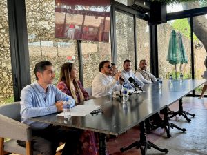 Autoridades y especialistas presentaron el Congreso de Educación Financiera para la salud mental en rueda de prensa, destacando su impacto positivo en el bienestar emocional y financiero de los yucatecos.
