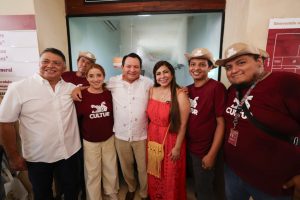 Familias y autoridades se reunieron en un ambiente festivo para conmemorar el crecimiento del Museo del Meteorito, símbolo de cómo impulsan el desarrollo turístico en Progreso.