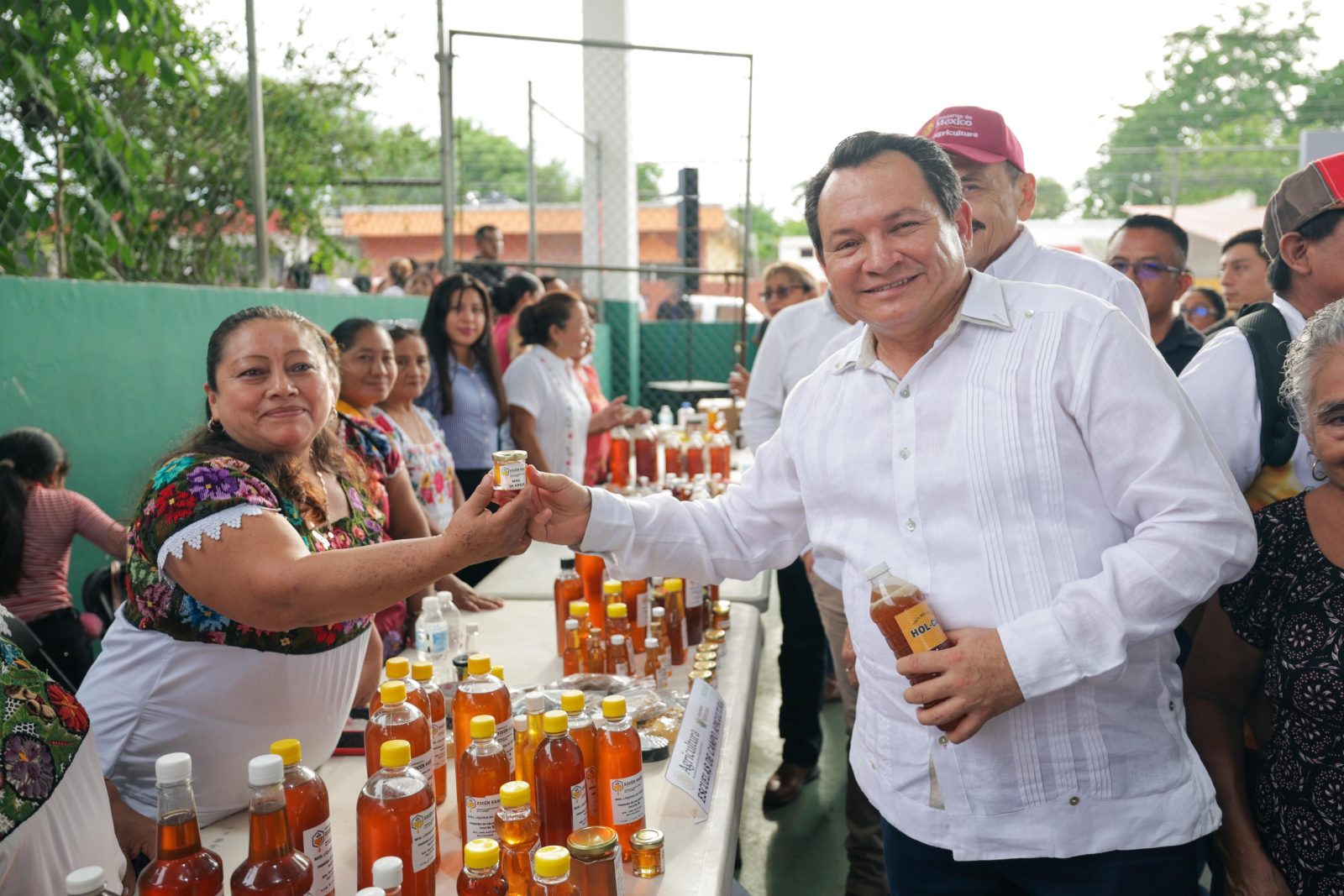 Renacimiento Maya endulza el futuro de la apicultura yucateca
