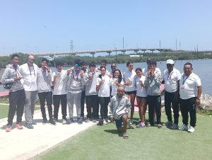 El equipo yucateco muestra con orgullo sus medallas cosechadas en la disciplina de Remo, en la Olimpiada Nacional CONADE.