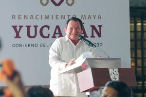 Durante su visita, Díaz Mena inaugura el CRAI en honor al empresario José Manuel Aguilar Méndez, impulsor clave de la gran inversión en la Universidad de Oriente.