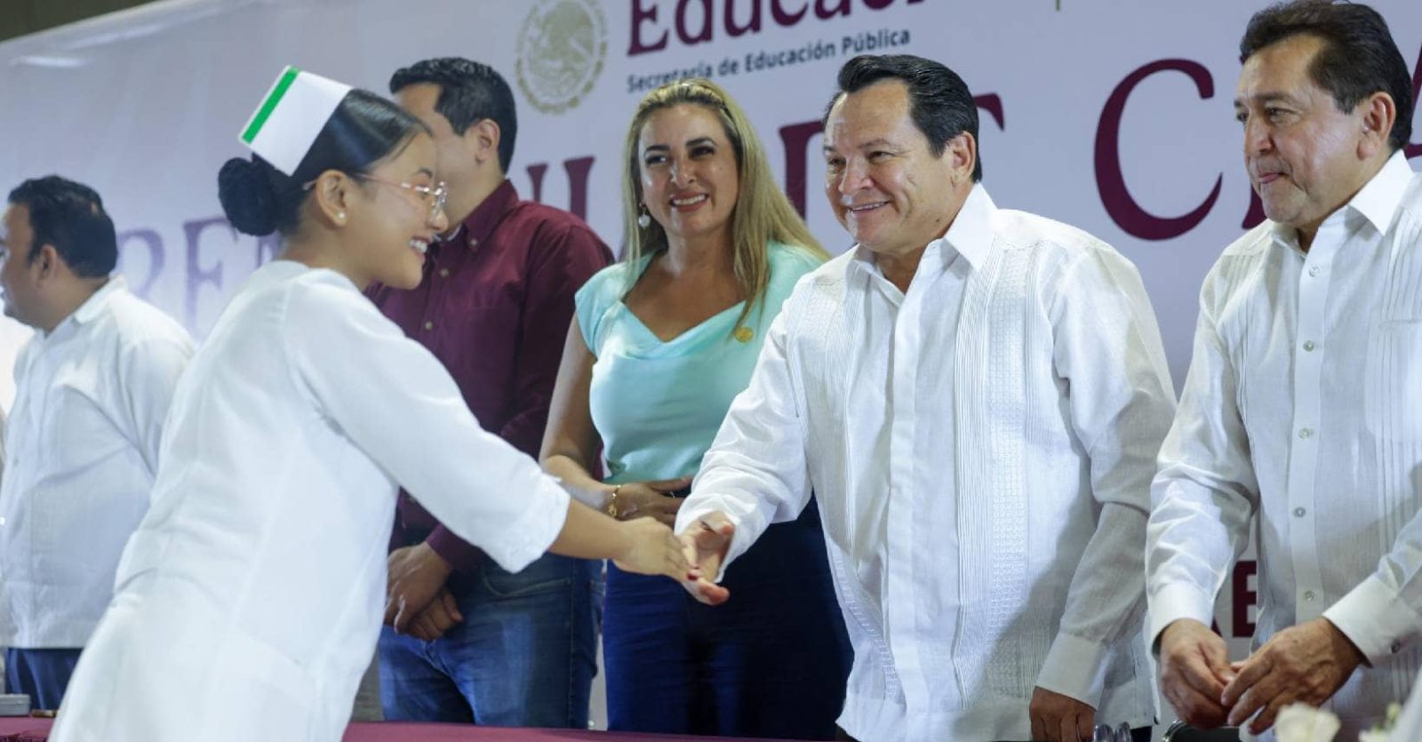 ¡Histórico logro! 1500 graduados del Conalep Yucatán reciben respaldo total