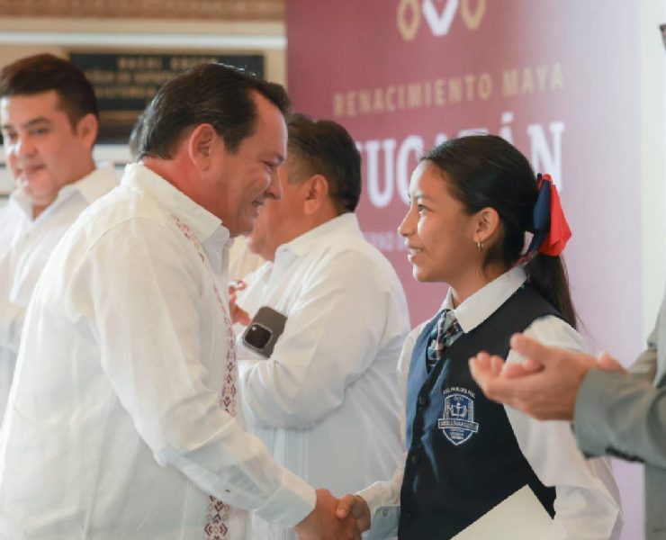 ¡Reconocieron a estudiantes destacados de Yucatán con gran sorpresa!