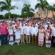 Díaz Mena apuesta por las juventudes yucatecas con hechos no promesas
