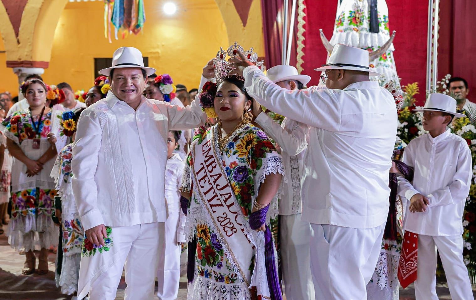 Orgullo Ancestral: Díaz Mena celebra la fuerza de la identidad maya