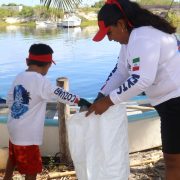 ¡Manos al mar! Impulsan limpieza y conservación del puerto San Crisanto-Chabihau
