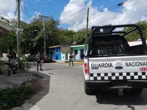 La Unidad Canina K-9 de la SSP fue clave en la localización de drogas durante el operativo en la colonia Melitón Salazar.
