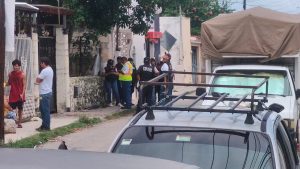 Agentes de la SSP y PEI coordinan acciones tras el pleito familiar que terminó con una detención.