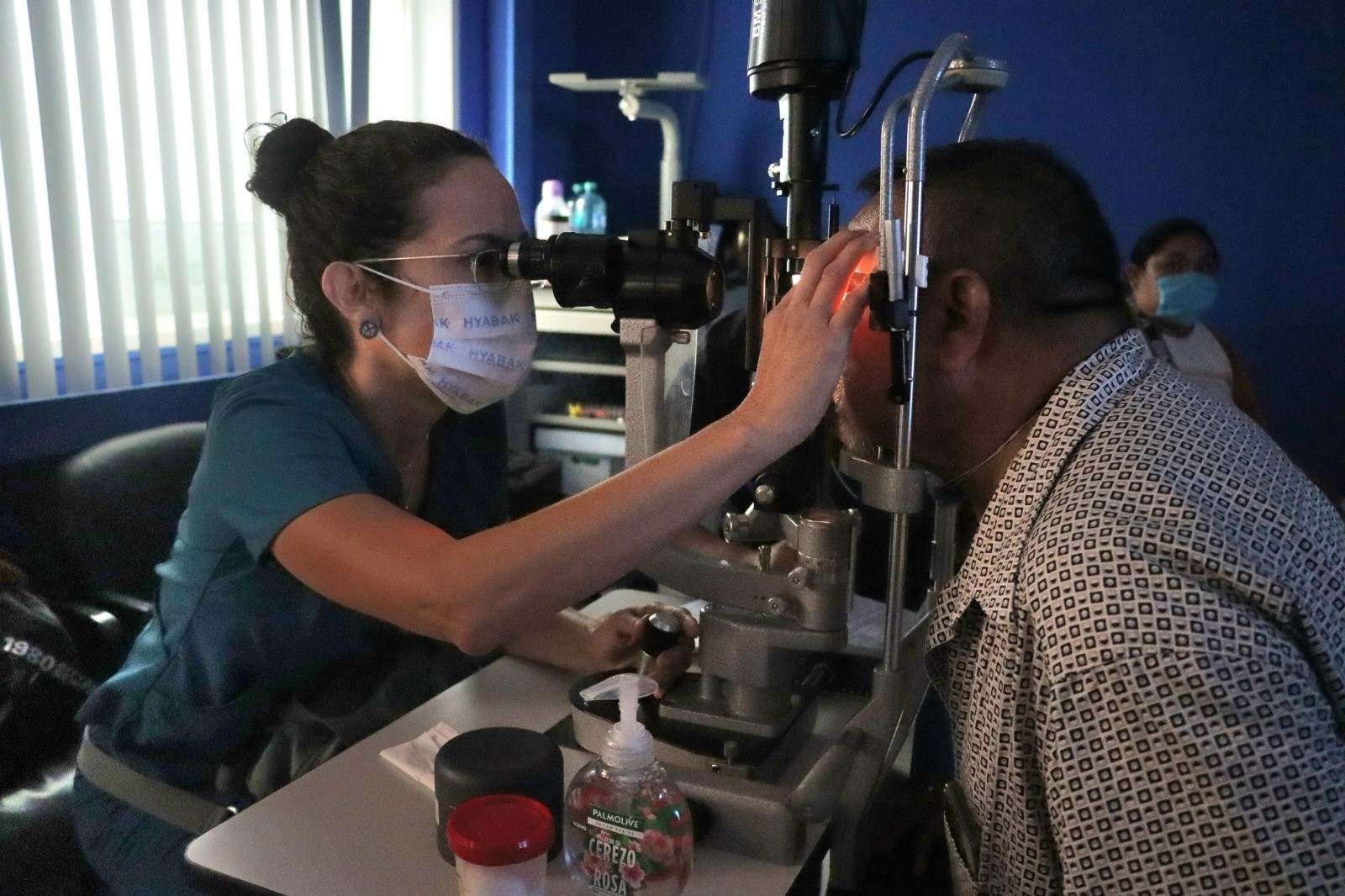 Secretaría de Salud de Yucatán y el centro RetimediQ, fueron valorados 341 pacientes de Mérida y diversos municipios