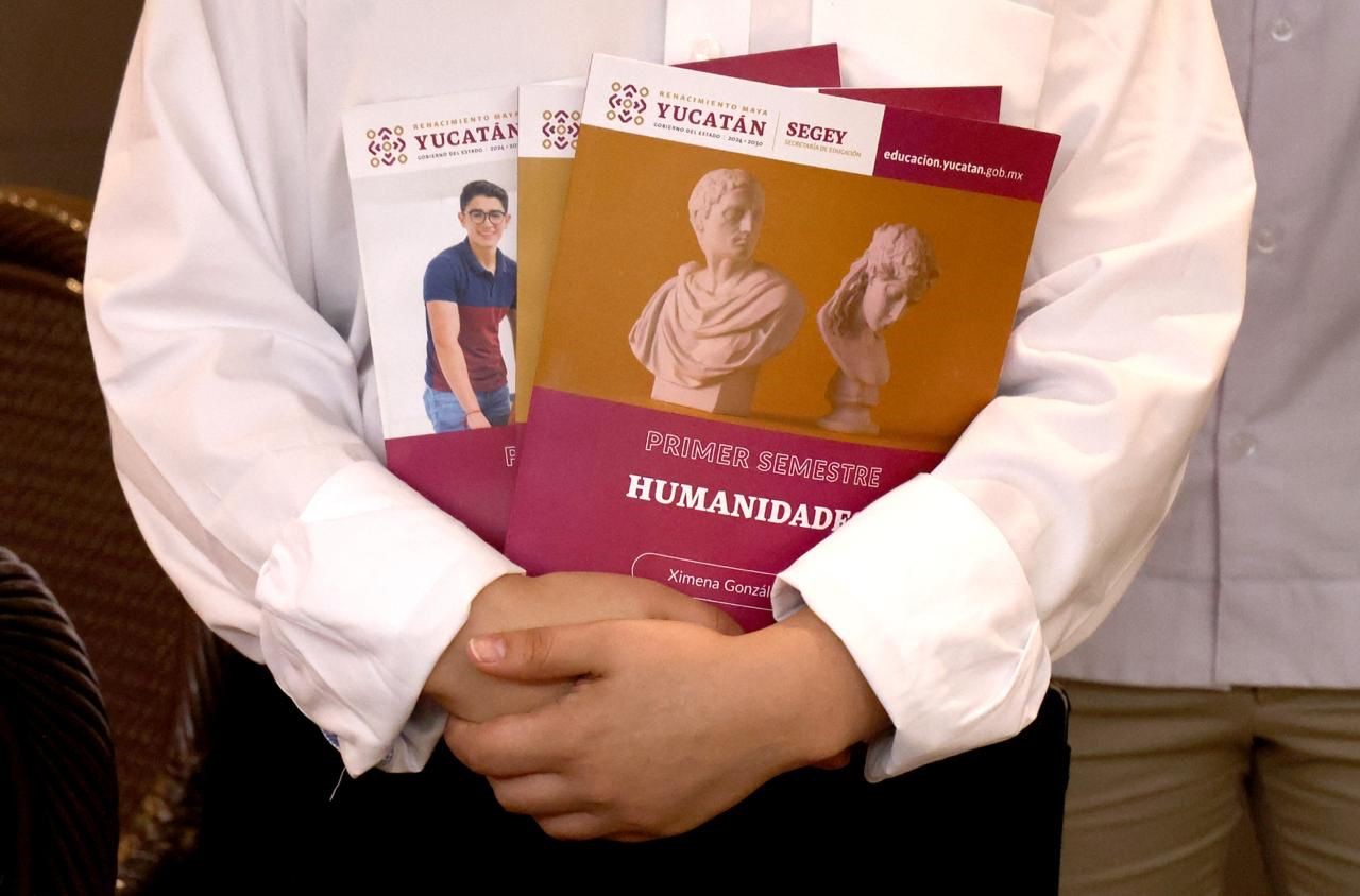 ¡Revolución educativa! Segey presenta libros de texto innovadores para preparatorias estatales
