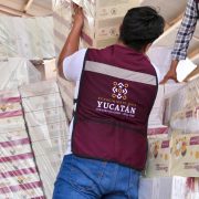 "Bienestar en tu Escuela" ha entregado 22,250 paquetes escolares en 151 escuelas de 27 municipios.