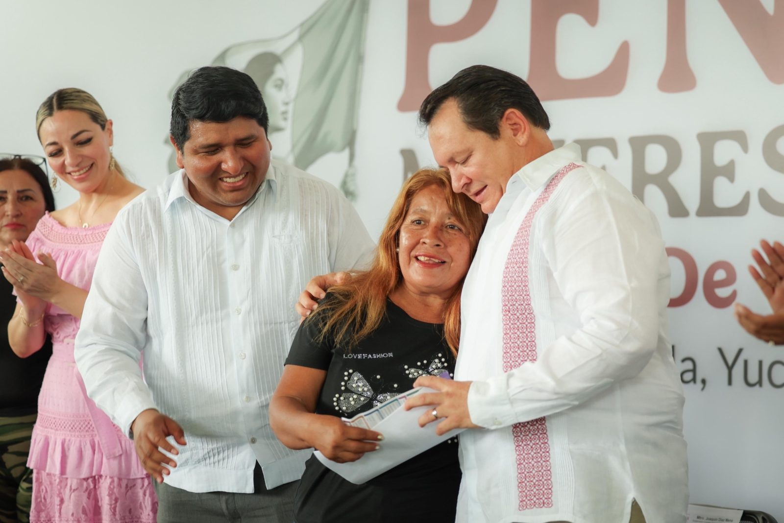 Comienza la incorporación al programa Pensión Mujeres Bienestar: apoyo de $3,000 cada dos meses