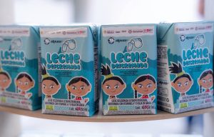 Autoridades del DIF Yucatán presentan la nueva etapa del programa: Renuevan desayunos escolares en Yucatán con productos innovadores y nutritivos.