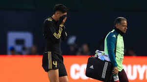 En el primer tiempo, el capitán de la Selección Mexicana Edson Álvarez, salió por lesión.