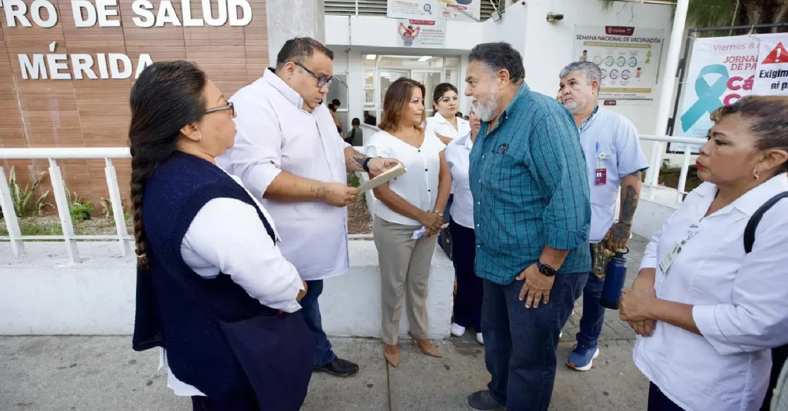 Exigen destitución del director del Centro de Salud Urbano de Mérida