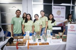 Jóvenes yucatecos podrán presentar sus proyectos innovadores durante la Expo Ciencias 2025, donde podrán demostrar talento y creatividad científica.