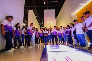 Estudiantes de telebachillerato recorren el Gran Museo del Mundo Maya durante el inicio del Programa "Juventud- Es Conciencia" en Yucatán.