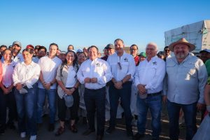 Con la Estrategia Nacional de Limpieza y Conservación de Playas, el gobierno estatal y voluntarios lograron retirar toneladas de desechos del litoral yucateco.