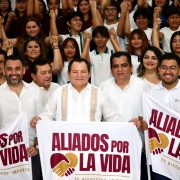 Díaz Mena inaugura Primer Encuentro Estudiantil “Dale color a tu vida, dale color a tu mente”