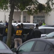 ¡Terror en Dallas! Tirot3o en oficina del ICE deja mu3rtos