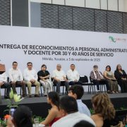 Reconocimiento Real: Yucatán amplía aguinaldo a docentes de nivel medio superior