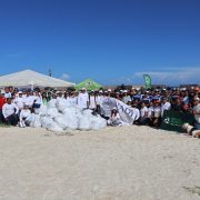 Retiran cinco toneladas de residuos tras limpieza simultánea de playas en Yucatán