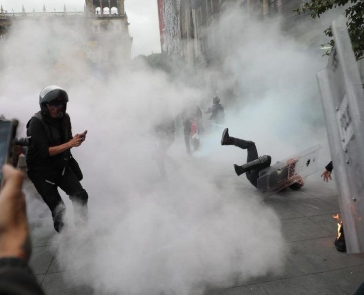 Marcha del 2 de octubre: Violencia deja 94 policías hospitalizados