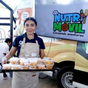 Nutrimóvil lleva talleres de cocina saludable a escuelas de Mérida
