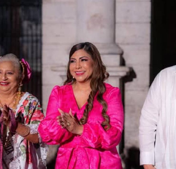 Palacio de Gobierno se iluminó de rosa símbolo de esperanza
