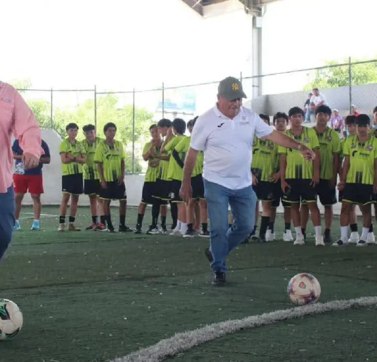 ¡Cancha de fútbol rápido fue rehabilitada y renace el deporte en Yucatán!