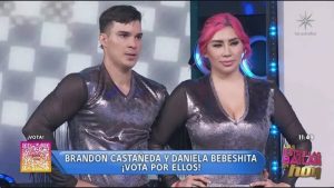 Brandon y La Bebeshita conquistaron al público con su energía y carisma, logrando salvarse de la eliminación en Las Estrellas Bailan En Hoy.