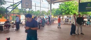 Vecinos de la Serapio Rendón recibieron atención médica gratuita durante La Feria de la Salud llegó a la Serapio Rendón, impulsada por la Diputada Naomi Peniche.