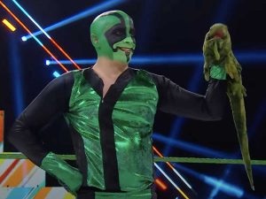 Mr. Iguana conquista a los fans con su carisma y estilo único, listo para compartir momentos inolvidables durante la firma de autógrafos en Mérida.