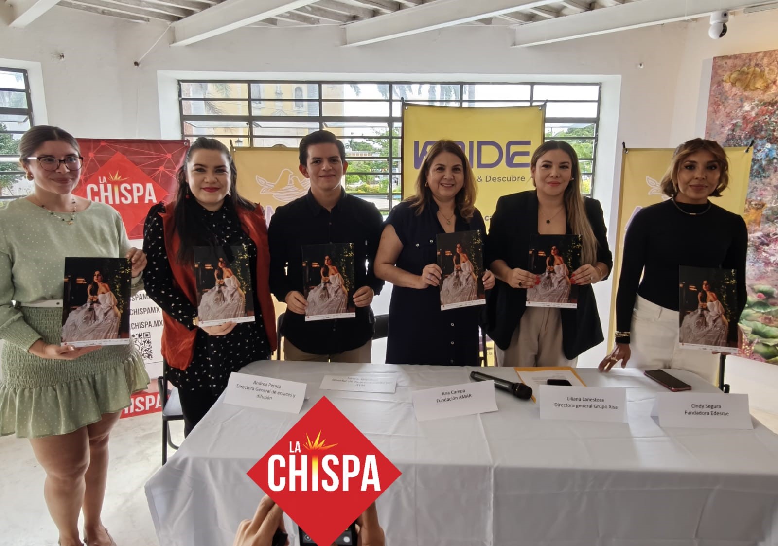 Presentan la colección “Essentia” del diseñador yucateco Juan Carlos Sosa