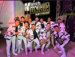 El grupo Más Kumbia pondrá ritmo y sabor en el Teatro del Pueblo.