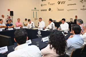 Rolando Zapata Bello durante la sesión donde presentó la propuesta del Observatorio de seguimiento a leyes fiscales.