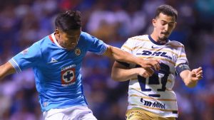 Cruz Azul y Pumas se juegan el todo por el todo.