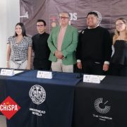 El desfile que te hará sentir lo que vives todos los días en el tráfico fashion show “Ecos del Caos”