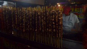 Visitantes disfrutando entre aromas, colores y texturas que hacen únicos los Sabores en la Feria Internacional X´Matkuil.