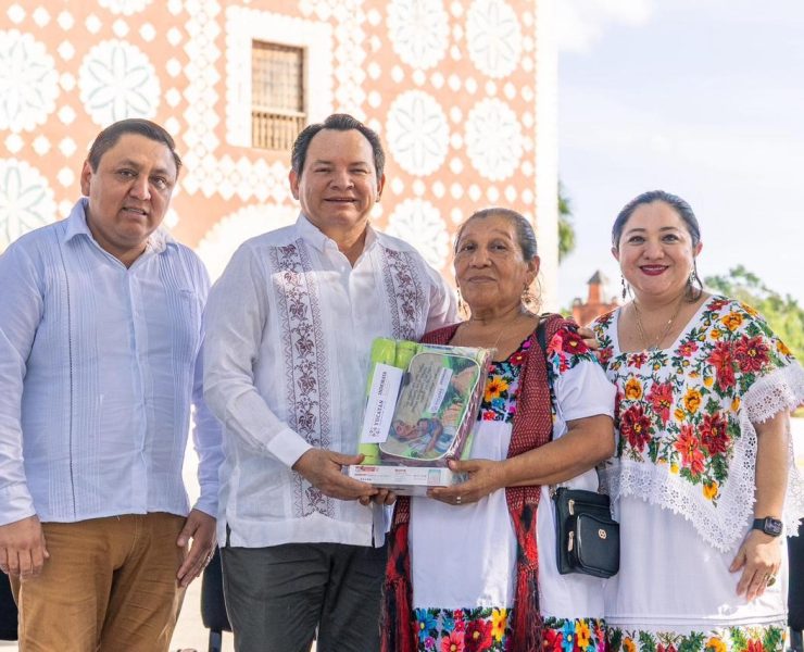 Renace la Identidad Maya: Apoyo Histórico a Grupos y Parteras