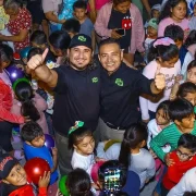 Caravana de Navidad recorrió las 47 comisarías de Mérida