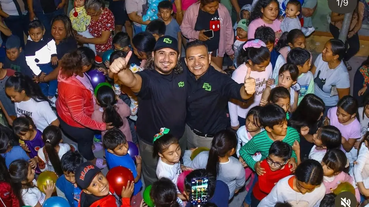 Caravana de Navidad recorrió las 47 comisarías de Mérida