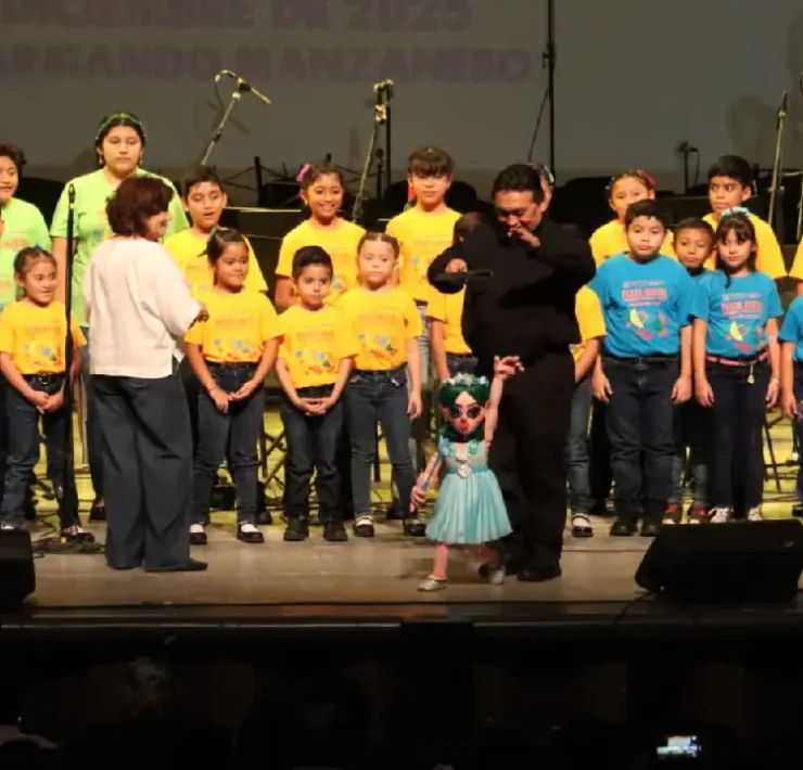 Engalanaron el Teatro Armando Manzanero en un histórico concierto infantil