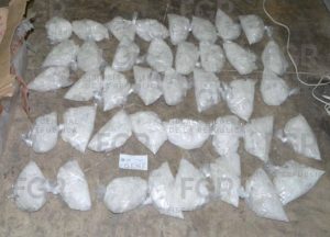 En el camión decomisado en la Carretera Campeche-Mérida, también se decomisaron grandes cantidades de metanfetamina (cristal).