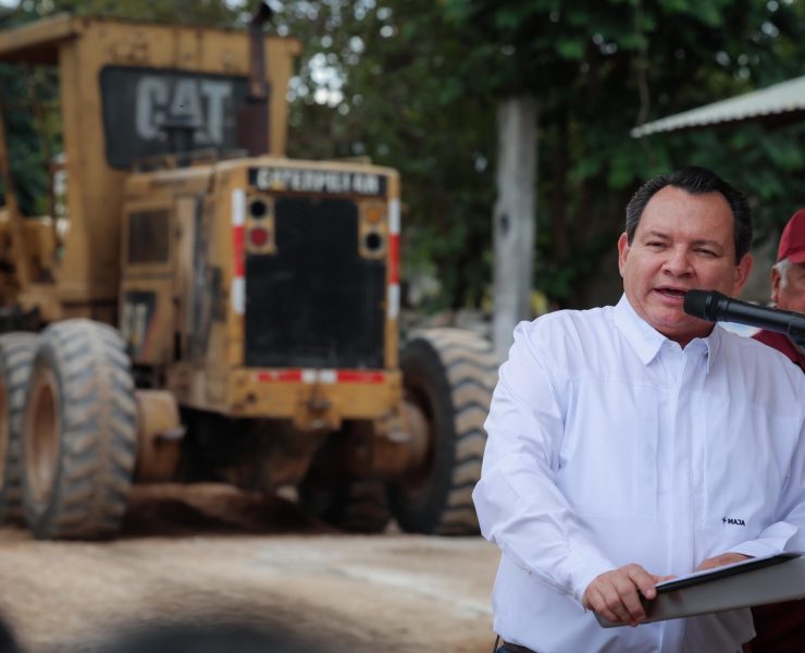 Renacimiento Maya reconstruye calles en Tekal de Venegas